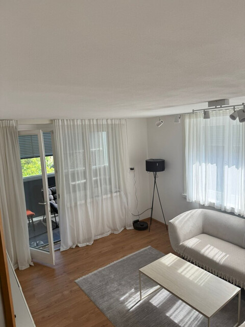 Sanierte 3-Zimmer-Wohnung mit Panorama-Aussicht – Beim Kreuz 26