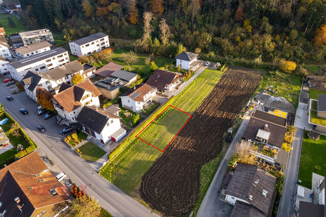 Wohnen nach Ihren Vorstellungen: Attraktives Grundstück für Ihr Traumprojekt