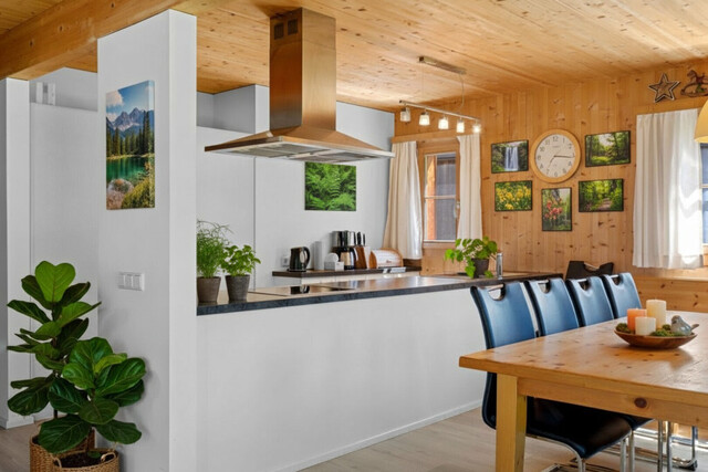 Traumhaftes Chalet mit Freizeitwohnsitz in Bartholomäberg: 6 Zimmer, Garten, Terrasse & viel Platz!