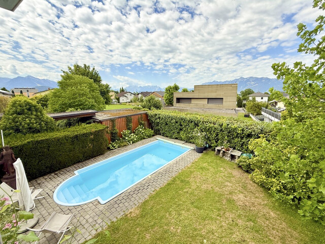Grußzügiges Einfamilienhaus in sonniger & ruhiger Lage!