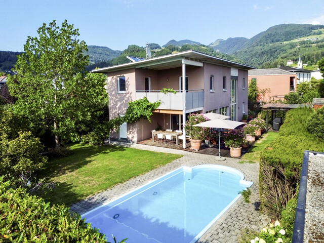 Grußzügiges Einfamilienhaus in sonniger & ruhiger Lage!
