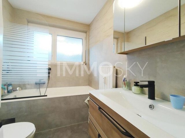 Obere Wohnung mit herrlichem Ausblick