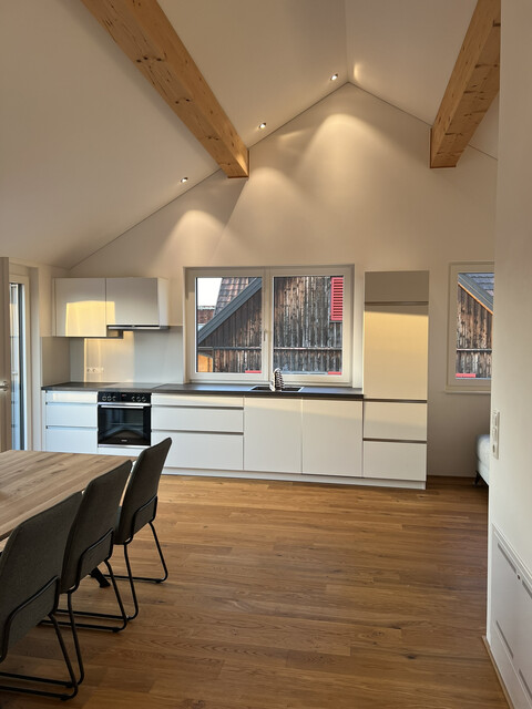 Hochwertig ausgestattete 2-Zimmer Dachgeschosswohnung in Lauteracher Kleinwohnanlage