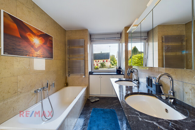 Zwei Häuser in Hard am Bodensee: 
Perfekte Kombination für Wohnen & Arbeiten