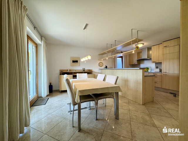 Großzügige Doppelhaushälfte – Ein Zuhause zum Wohlfühlen