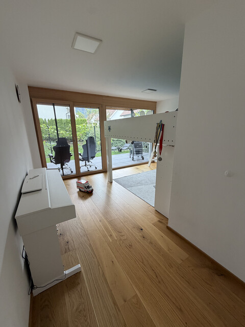 Wohnen mit Stil: Exklusive 4-Zimmer-Wohnung mit traumhaftem 117 m² Privatgarten