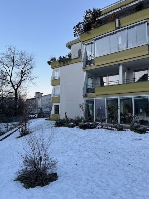 Geniale Aussicht - 2 Zimmer Wohnung im Dachgeschoss