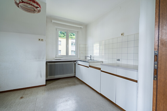 Für Handwerker mit Ausbauqualitäten - Wohnhaus mit 2 Wohnungen und zusätzlichem Bauplatz