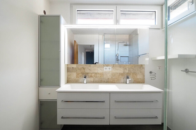 Zentrale 4 ZiWo mit grosser Dachterrasse und Panoramasicht