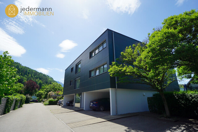 FELDKRICH: INVESTOREN UND EIGENNUTZER AUFGEPASST - FEINE DACHGESCHOSSWOHNUNG MIT HOHER WOHNQUALITÄT