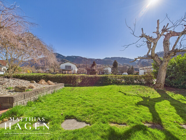 Sehr große Gartenwohnung in schöner, ruhiger Wohnlage