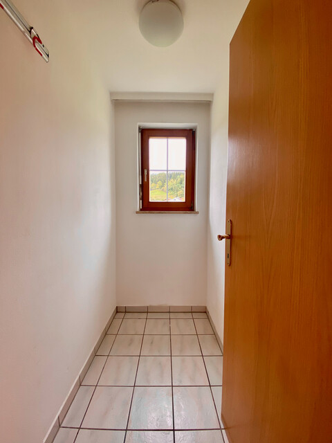 "ohne Provision" geräumige 6 Zimmer Wohnung über 2 Etagen
