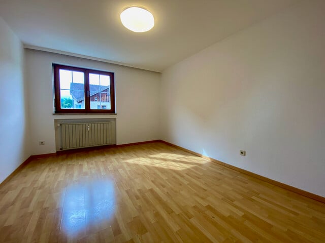 "ohne Provision" geräumige 6 Zimmer Wohnung über 2 Etagen