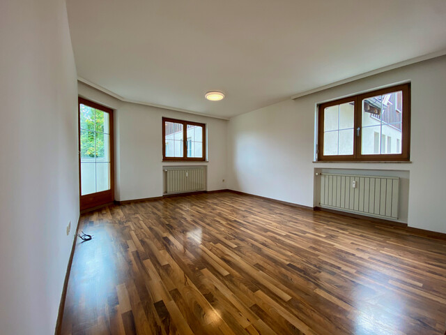 "ohne Provision" geräumige 6 Zimmer Wohnung über 2 Etagen