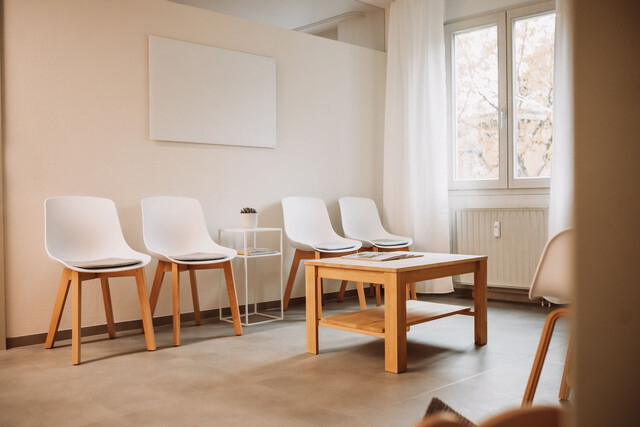 Raum in Gemeinschaftspraxis im Gesundheitsbereich zu vermieten