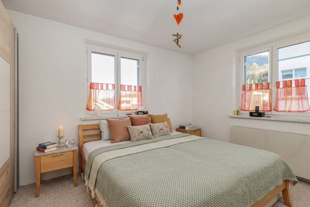 Familien-Traum ! Doppelhaushälfte mit 150m², 6 Zimmern und 2 Bädern