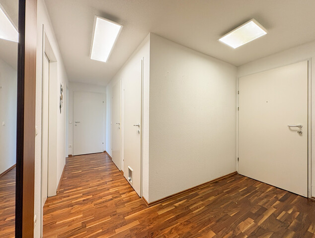 Charmante 4-Zimmer-Gartenwohnung mit Loggia, Terrasse, Garten und TG-Platz in Lochau