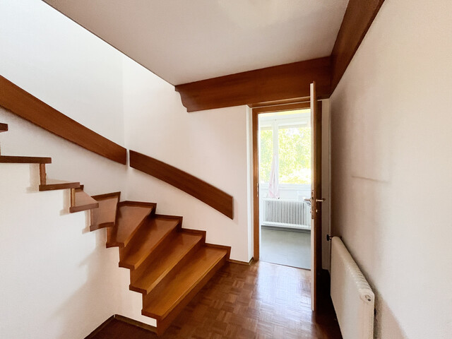 Charme trifft Potenzial – geräumiges Stadthaus auf großem Grundstück in guter Lage zu verkaufen!