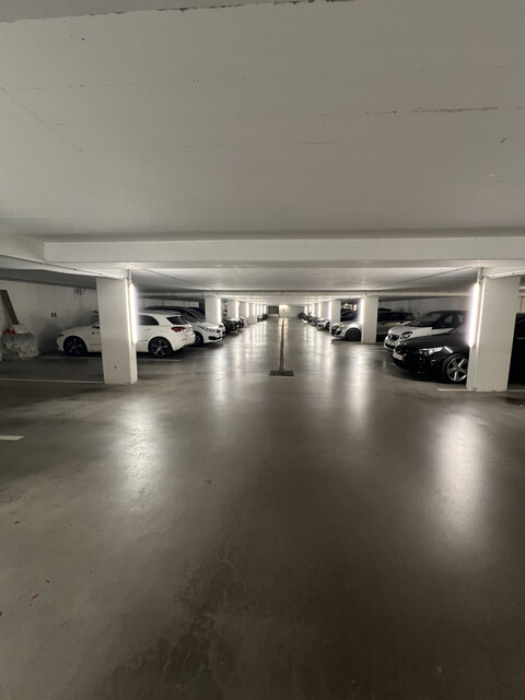 Schöne, helle, möblierte 4 Zimmer-Wohnung 