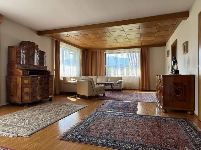 Villa im Landhausstil mit großem Grundstück in Feldkirch-Tisis