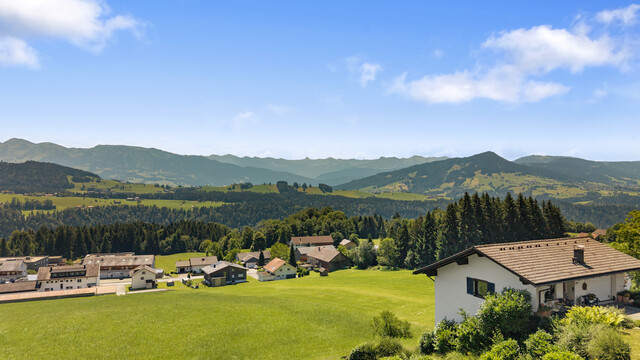Traumausblick direkt in den Bregenzerwald! Charmantes Einfamilienhaus in TOP LAGE!