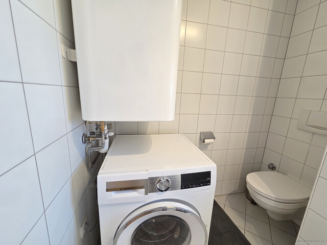 Sehr gepflegte 2-Zimmer-Wohnung mit Balkon und Tiefgaragenplatz in Röthis