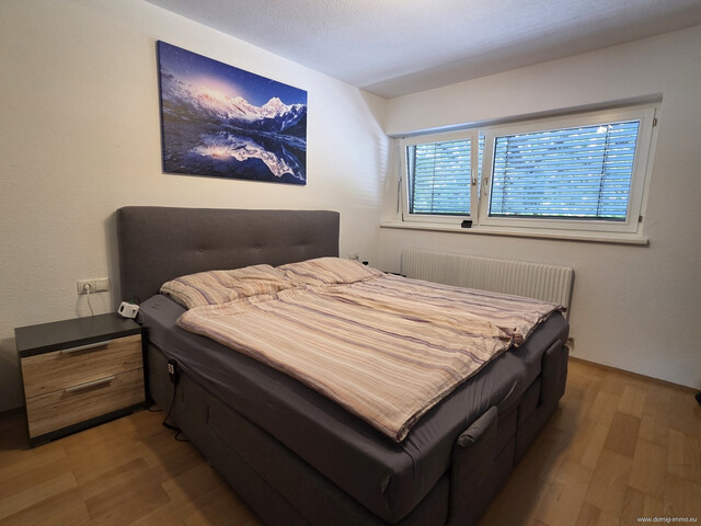 Sehr gepflegte 2-Zimmer-Wohnung mit Balkon und Tiefgaragenplatz in Röthis
