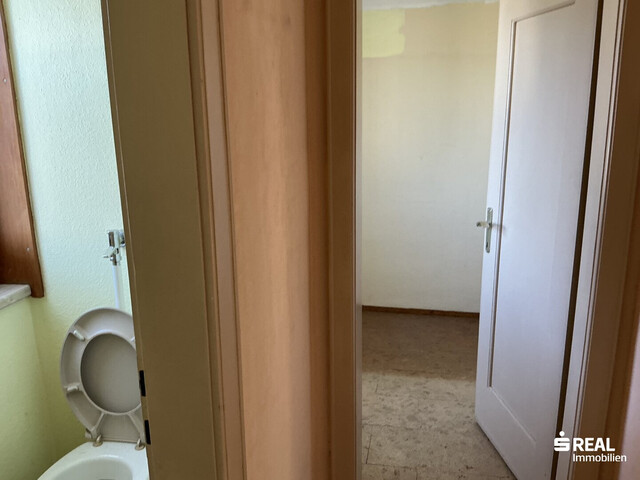 Altes Haus in sehr sonniger Lage an einer Sackgasse