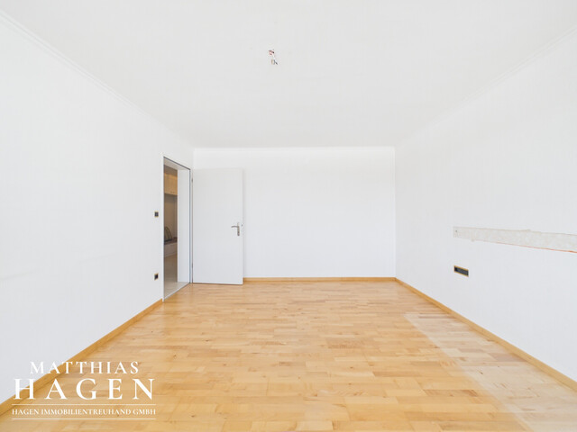 Große 4-Zimmer-Wohnung in zentraler Lage