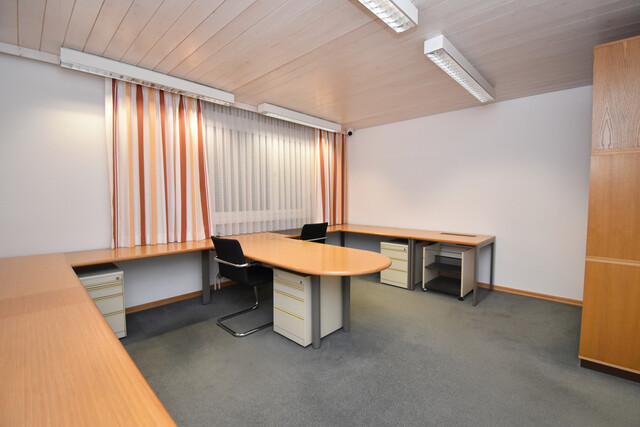 Büro- / Einzelhandelsfläche in bester Lage jetzt zur Miete verfügbar – Sichern Sie sich hohe Kundenfrequenz!