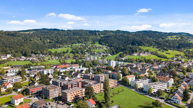 Traumwohnung mit großem Garten in Lochau - in Seenähe