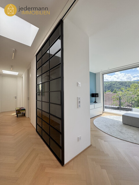 FELDKIRCH: EXKLUSIVE PENTHOUSEWOHNUNG MIT 360°-PANORAMABLICK IN GISINGEN