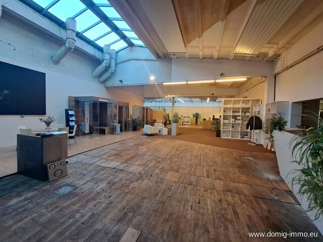 verschiedenen Lagerflächen, Ausstellungsflächen zum Mieten im Gewerbepark Sulz! (provisionsfrei)