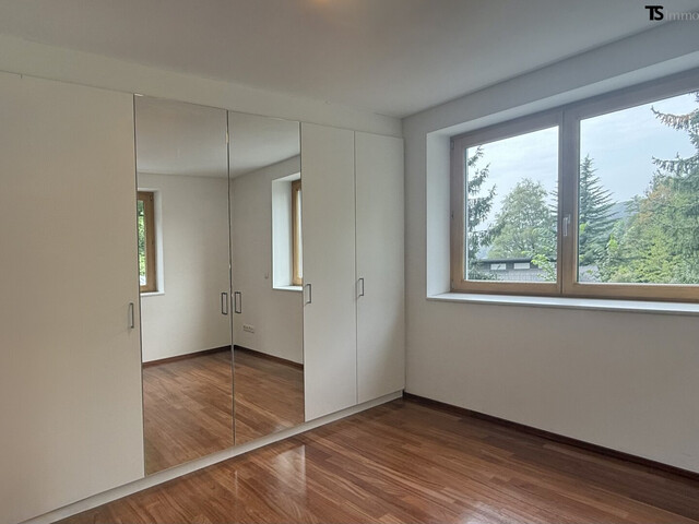Ludesch: Haus mit Weitblick – Platz für eine oder mehrere Familien in sonniger Hanglage