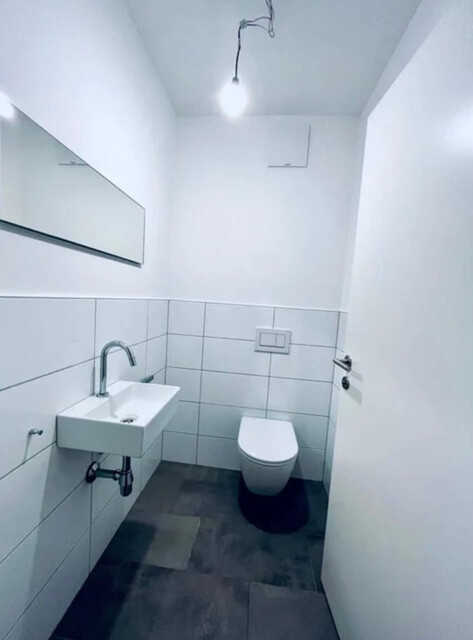 Hochwertige Gartenwohnung in Neubau (2023)