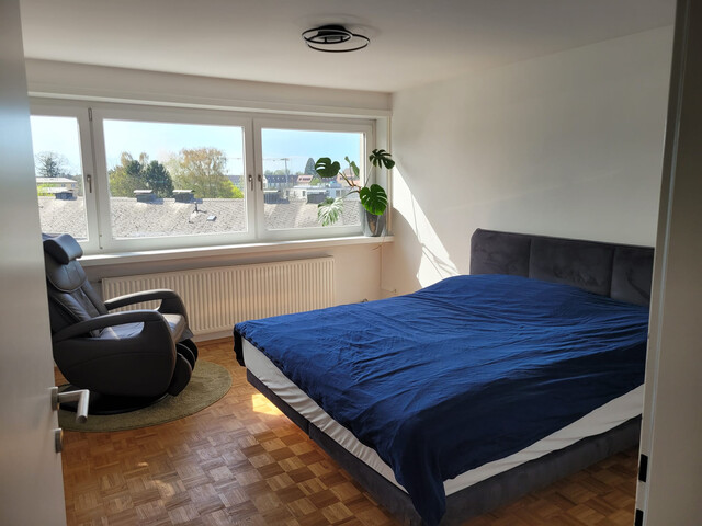 Geräumige lichtdurchflutete Wohnung, Balkon, 5 Gehminuten zum See, Top-Lage! (inklusive Betriebskosten)