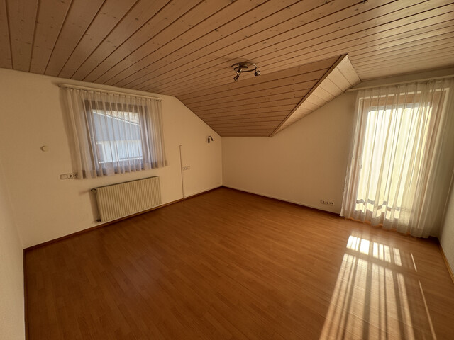 Einfamilienhaus mit Wintergarten und Garten in Schwarzach zu vermieten