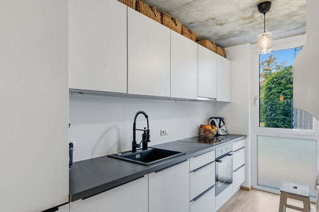 ruhig gelegenes Reihenhaus mit Garten, Terrassen und Carport