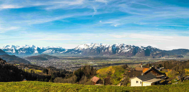 Gemütliche Dachgeschosswohnung mit spektakulärer Aussicht