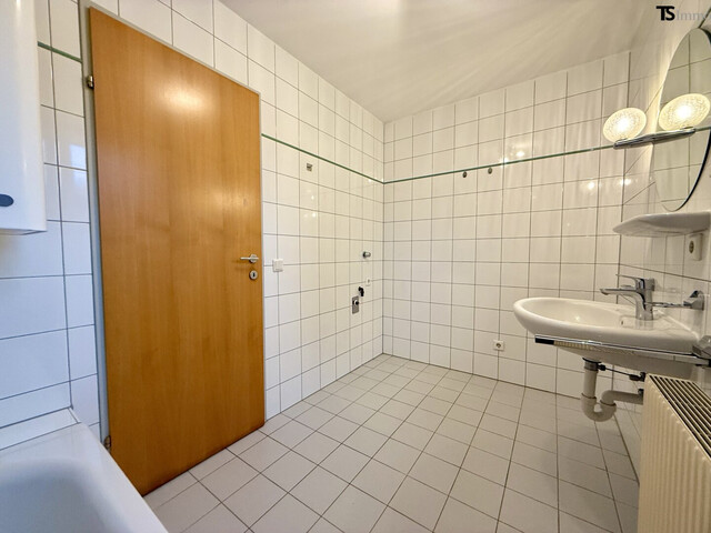 Tosters: 3-Zimmer Garten-Wohnung mit ca. 74 m² Wohnfläche - Garten ca. 115 m2 und Terrasse