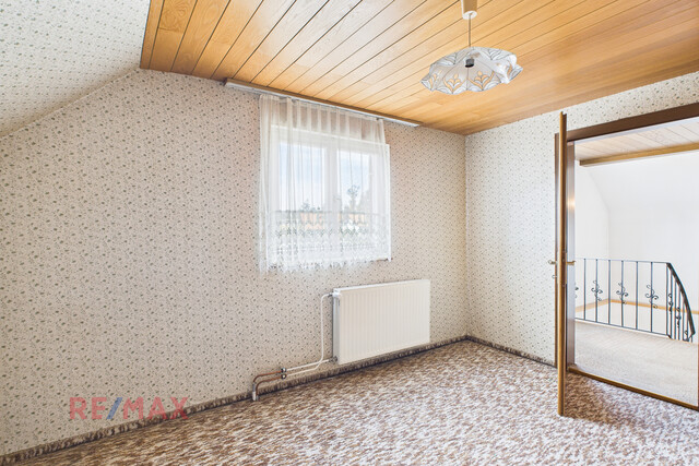 Wohnen in Lauterach: Einfamilienhaus mit großem Grundstück und Renovierungspotenzial