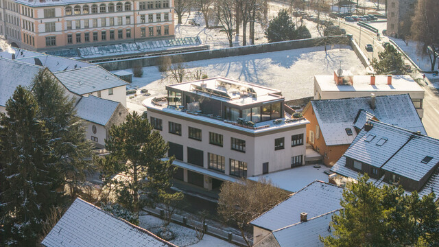 Exklusive Penthouse-Maisonette mit 100 m² Dachterrasse und Alpenpanorama!