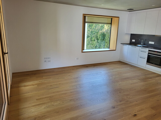 Hochwertige 2-Zimmer-Wohnung mit Loggia und TG-Platz