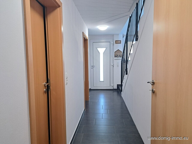 Tolle 4 Zimmerwohnung (ca. 93m²) über 2 Etagen mit schöner Sonnenterrasse in Dornbirn!