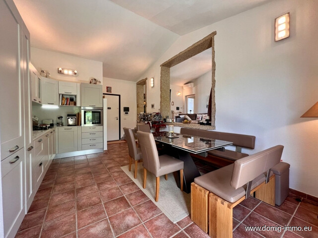 Mediterranes Anwesen mit Weinberg, Olivenhain & Meerblick – Badesi, Sardinien