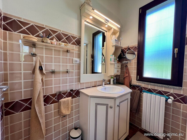 Mediterranes Anwesen mit Weinberg, Olivenhain & Meerblick – Badesi, Sardinien