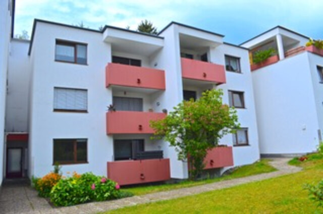 Gemütliche 2-Zimmer-Wohnung mit Balkon & Tiefgarage in bester Lage