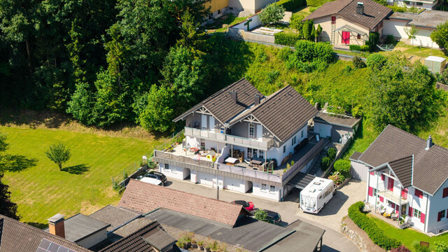 Neuwertige Doppelhaushälfte in Frastanz mit 7 Zimmern, Terrasse, Einliegerwohnung & Garage!