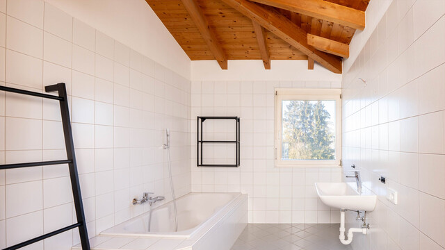 nur 2.465€/m2 Nutzfläche | Hard | Wohn- und Geschäftsgebäude mit 5 Einheiten