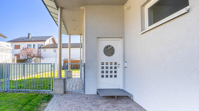 nur 2.465€/m2 Nutzfläche | Hard | Wohn- und Geschäftsgebäude mit 5 Einheiten